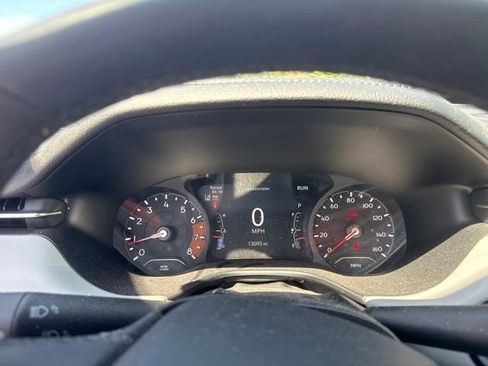 Used 2024 Jeep Compass Limited AWD/4WD image 13