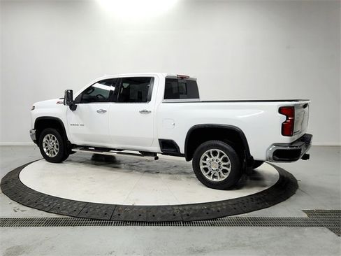 Used 2025 Chevrolet Silverado 2500 LTZ w/ LTZ Premium Package image 5
