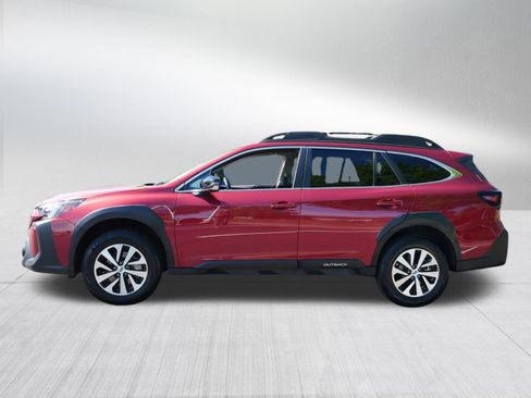 Used 2025 Subaru Outback Premium AWD/4WD image 4