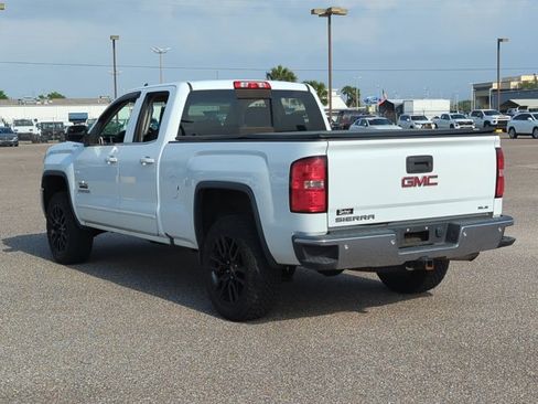 Used 2017 GMC Sierra 1500 SLE w/ SLE Value Package image 7