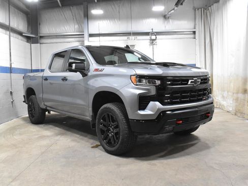 Used 2025 Chevrolet Silverado 1500 LT Trail Boss w/ Convenience Package II image 30