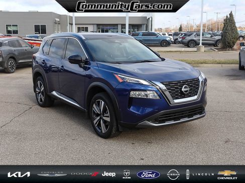 Used 2023 Nissan Rogue SL w/ SL Premium Package image 8