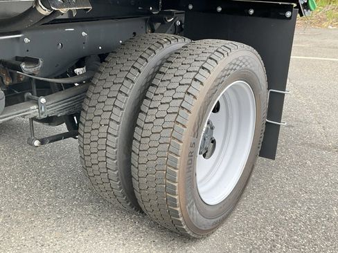 New 2024 Ford F550 4x4 Regular Cab Super Duty image 33