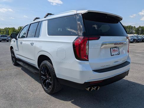 Used 2024 GMC Yukon XL Denali AWD/4WD image 8