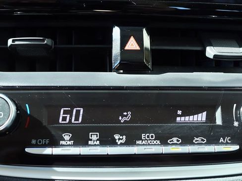 Used 2024 Toyota Corolla LE image 45