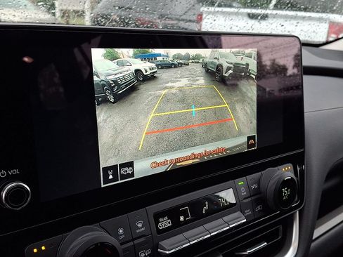 Used 2025 Toyota Grand Highlander AWD Hybrid image 19