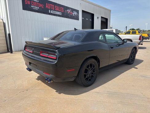 Used 2017 Dodge Challenger GT w/ Driver Convenience Group AWD/4WD image 4