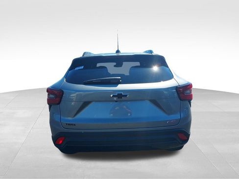 New 2026 Chevrolet Trax RS w/ Driver Confidence Package FWD image 4