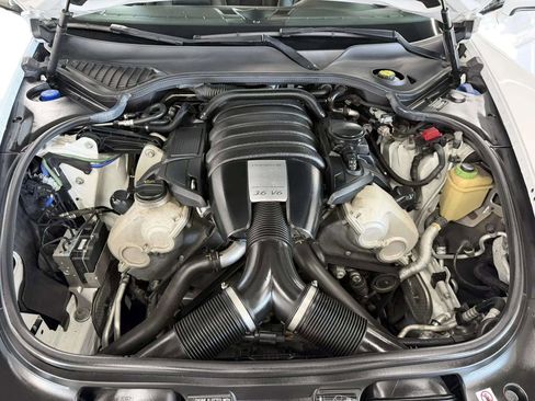 Used 2016 Porsche Panamera image 27
