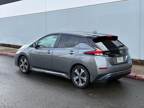 Used 2021 Nissan Leaf SV image 3