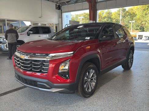 New 2026 Chevrolet Equinox LT w/ Convenience Package II image 3