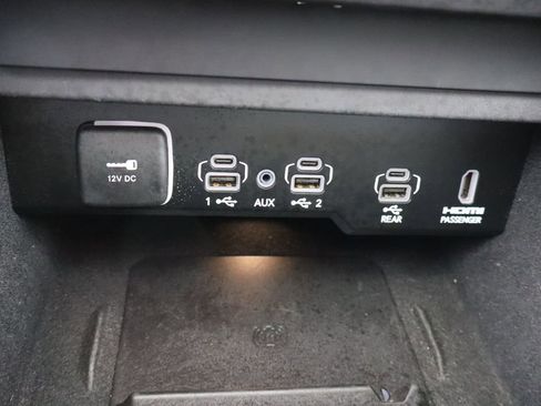 Used 2022 Jeep Grand Wagoneer Series III w/ Rear Seat Video Group 1 AWD/4WD image 25