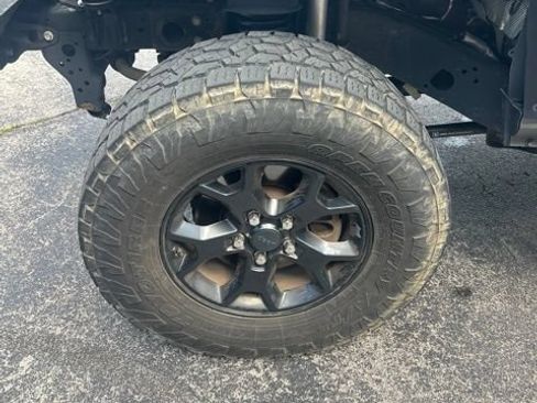 Used 2020 Jeep Wrangler Unlimited Sport AWD/4WD image 35