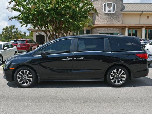 Used 2022 Honda Odyssey EX-L image 2