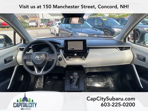 Used 2026 Toyota Corolla Cross LE w/ Moonroof Package AWD/4WD image 18