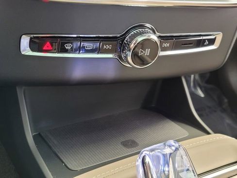New 2026 Volvo XC90 B6 Ultra w/ Protection Package AWD/4WD image 19
