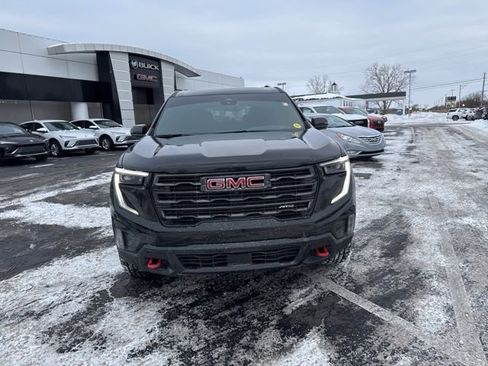 Certified 2025 GMC Acadia AT4 w/ Luxury Package image 14