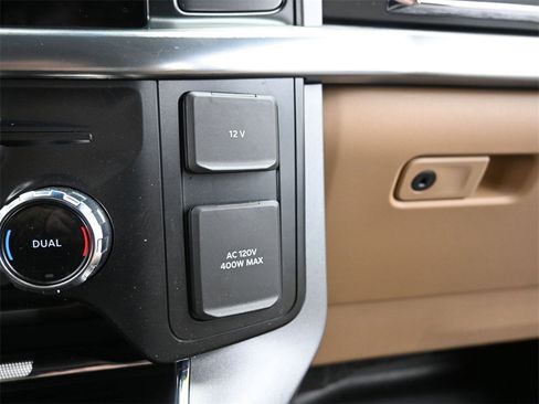 Used 2022 Ford F150 Lariat image 30