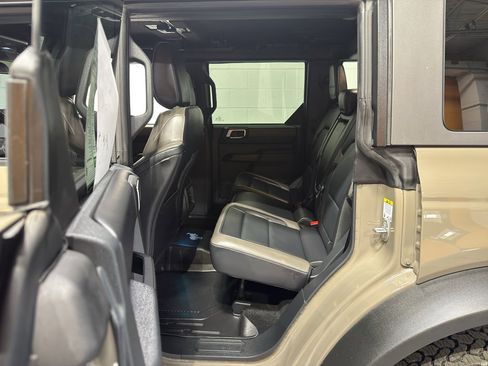 Used 2025 Ford Bronco Outer Banks w/ Sasquatch Package image 10