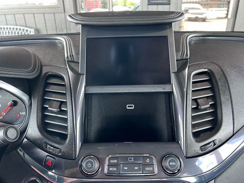 Used 2019 Chevrolet Impala Premier FWD image 27