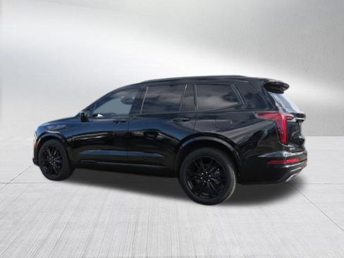 Used 2023 Cadillac XT6 Premium Luxury w/ Technology Package image 6