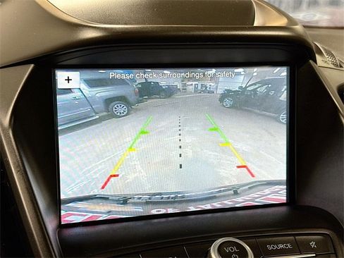 Used 2019 Ford Escape SE image 15