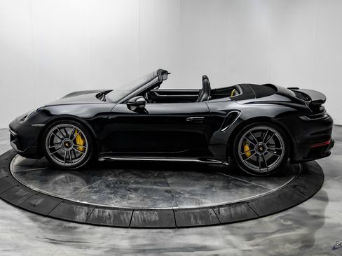 Used 2022 Porsche 911 Turbo S image 7