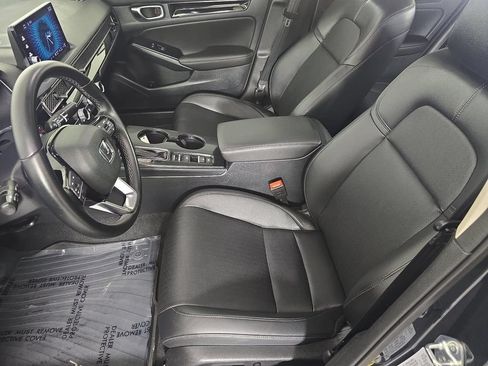 Used 2022 Honda Civic Touring image 11