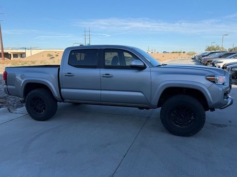 Used 2021 Toyota Tacoma SR5 image 3