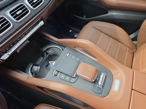 New 2026 Mercedes-Benz GLS 450 4MATIC image 26