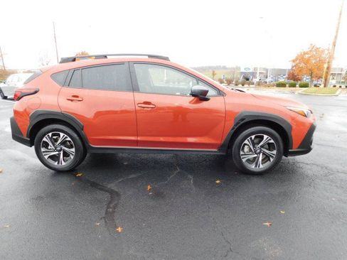 Used 2024 Subaru Crosstrek 2.0i Premium image 2