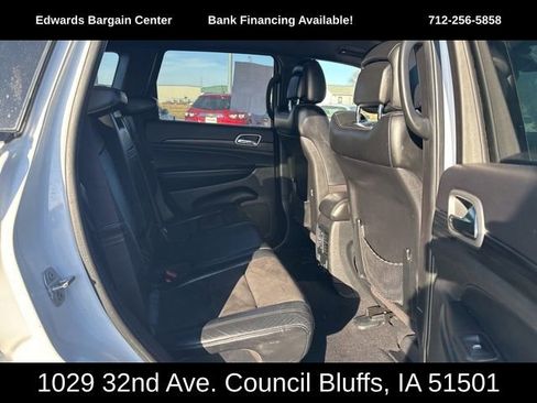 Used 2021 Jeep Grand Cherokee Laredo X image 10