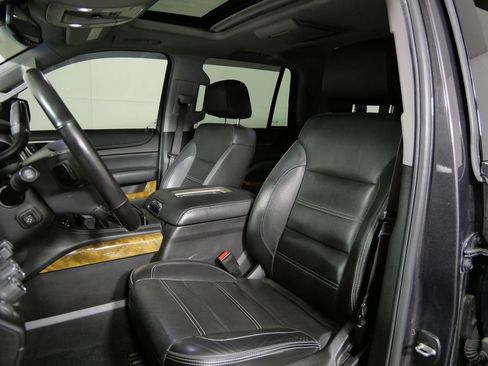 Used 2017 GMC Yukon Denali w/ Open Road Package AWD/4WD image 12