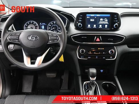 Used 2020 Hyundai Santa Fe SE w/ Cargo Package FWD image 11