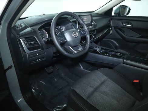 Certified 2026 Nissan Rogue SV w/ Cold Weather Package AWD/4WD image 17