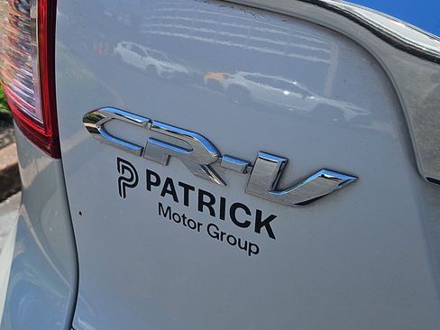 Used 2015 Honda CR-V LX image 5