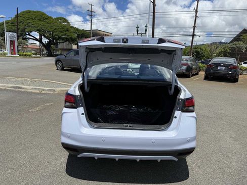 New 2025 Nissan Versa SV w/ Trunk Package FWD image 11