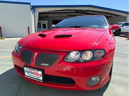 Used 2005 Pontiac GTO Coupe 2D image 3