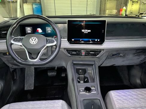 New 2026 Volkswagen Tiguan S image 13