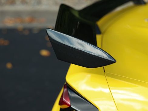 Used 2025 Chevrolet Corvette Z06 w/ Chrome Exterior Badge Package image 15