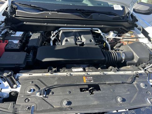 Used 2024 Chevrolet Colorado LT image 35