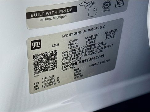 New 2026 GMC Acadia Denali w/ Super Cruise Package FWD image 32