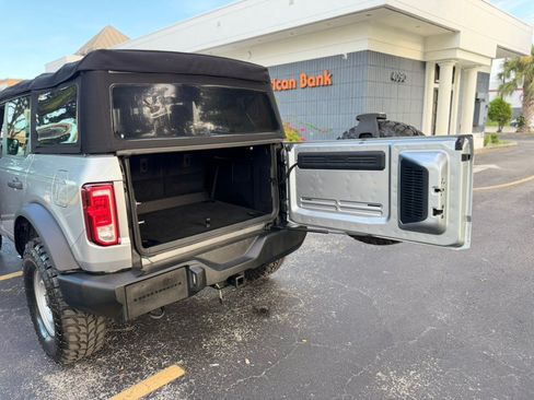 Used 2023 Ford Bronco 4-Door AWD/4WD image 27