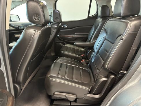 Used 2023 GMC Acadia Denali AWD/4WD image 12