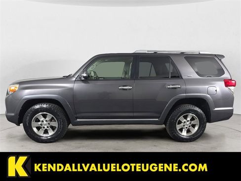 Used 2013 Toyota 4Runner SR5 image 2