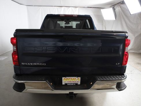 Used 2022 Chevrolet Silverado 1500 LT AWD/4WD image 4