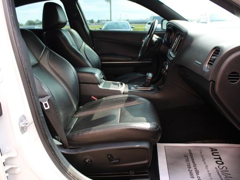 Used 2020 Dodge Charger SXT w/ Leather Interior Group RWD image 48