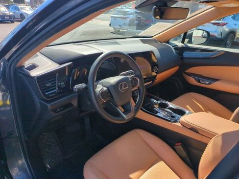 Used 2024 Lexus NX 250 FWD image 14