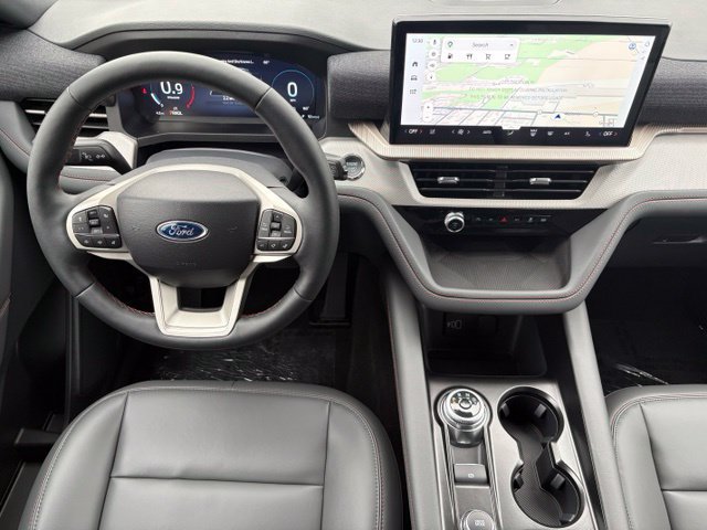 New 2027 Ford Explorer Active w/ Active Comfort Package AWD/4WD image 3