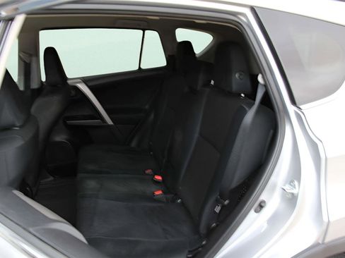 Used 2016 Toyota RAV4 LE image 24